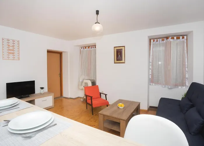 Downtown Danica * 시베니크